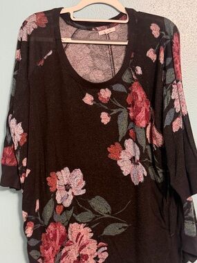 Maurices Black Floral Scoop Neck Tunic with Pink and Green Print